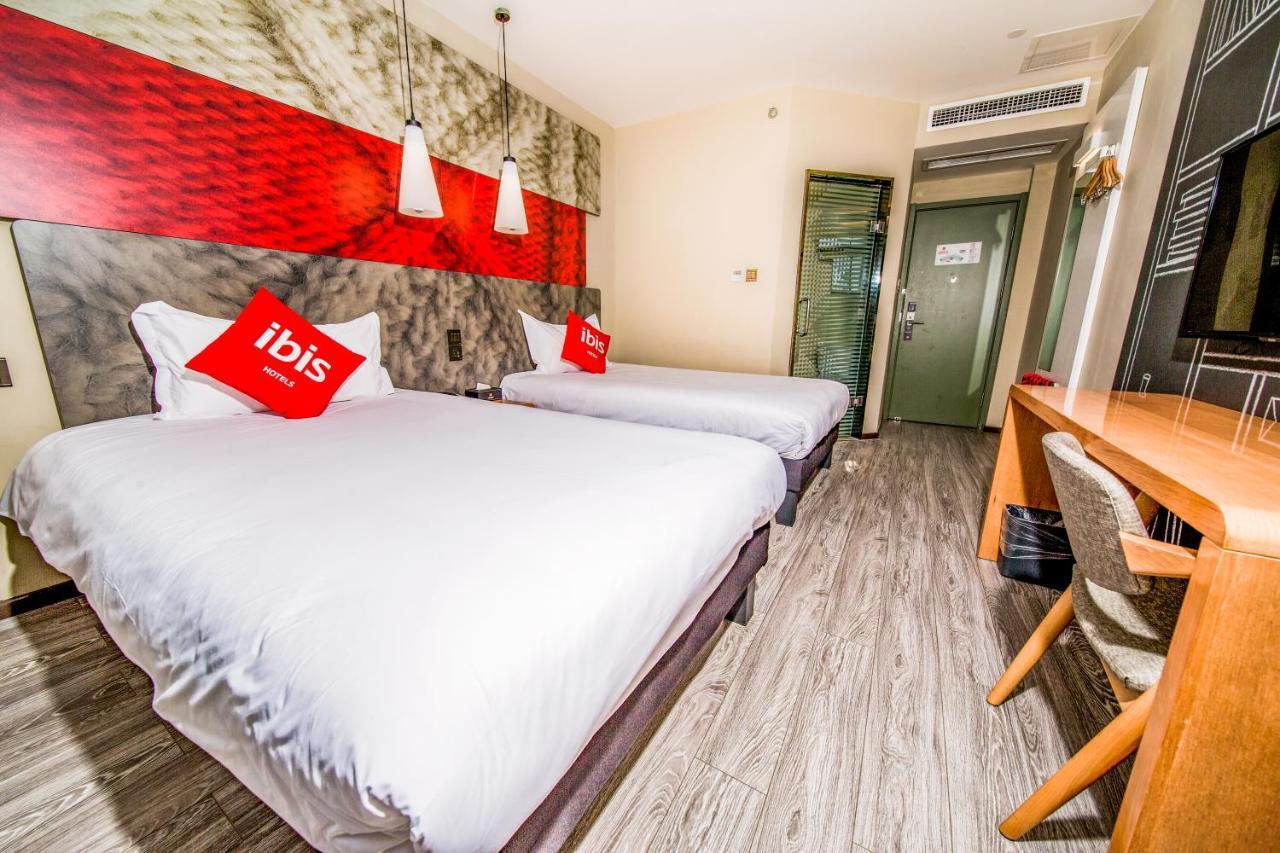 Ibis Chengdu Meizhou Center Екстериор снимка