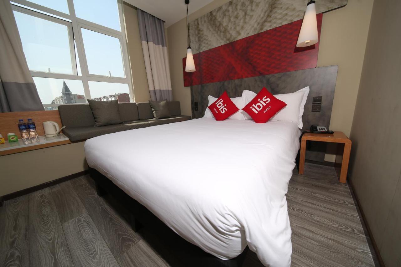 Ibis Chengdu Meizhou Center Екстериор снимка